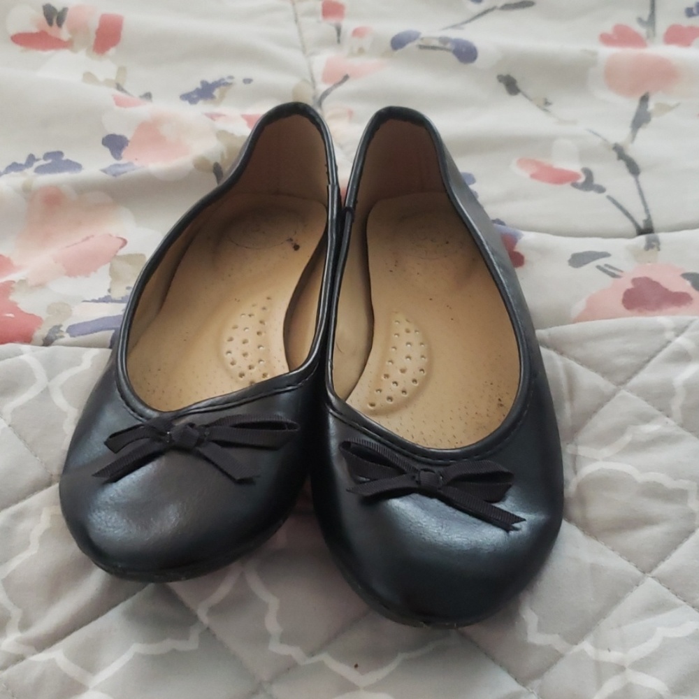 Black flats